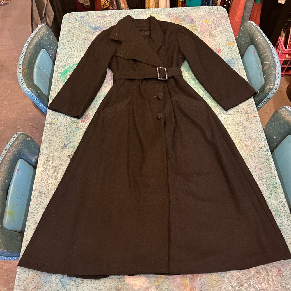 Black Vintage Coat - Picture 3 of 14